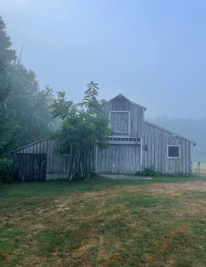 Barn